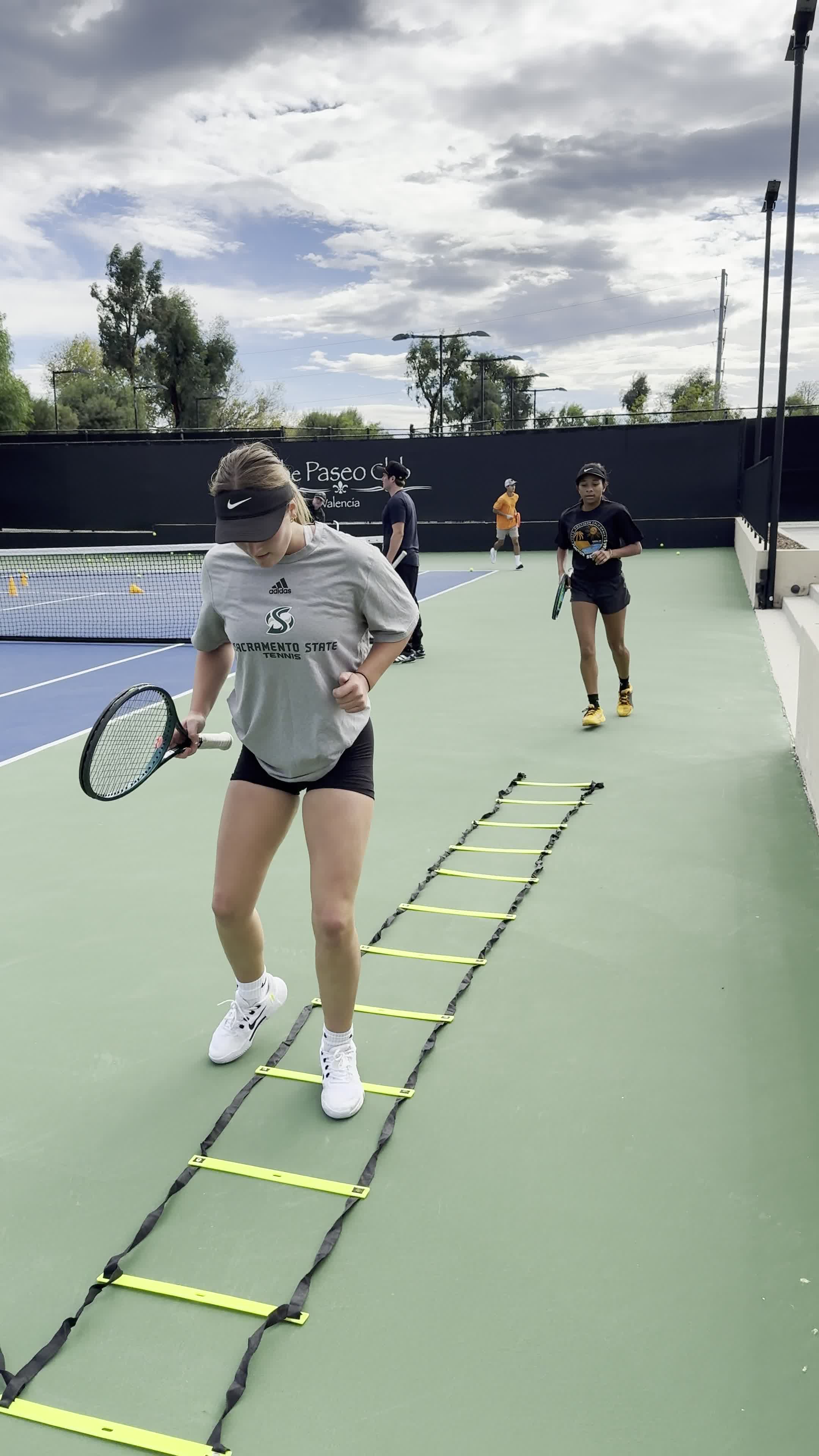 Klip Video Still 2025-12-02 1036am