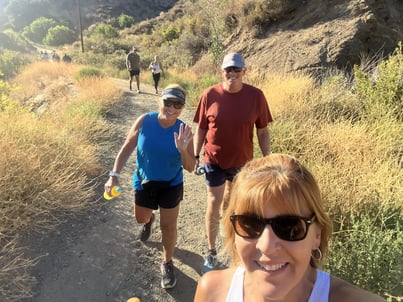 comp_hike_IMG_1945-min 2 (4)